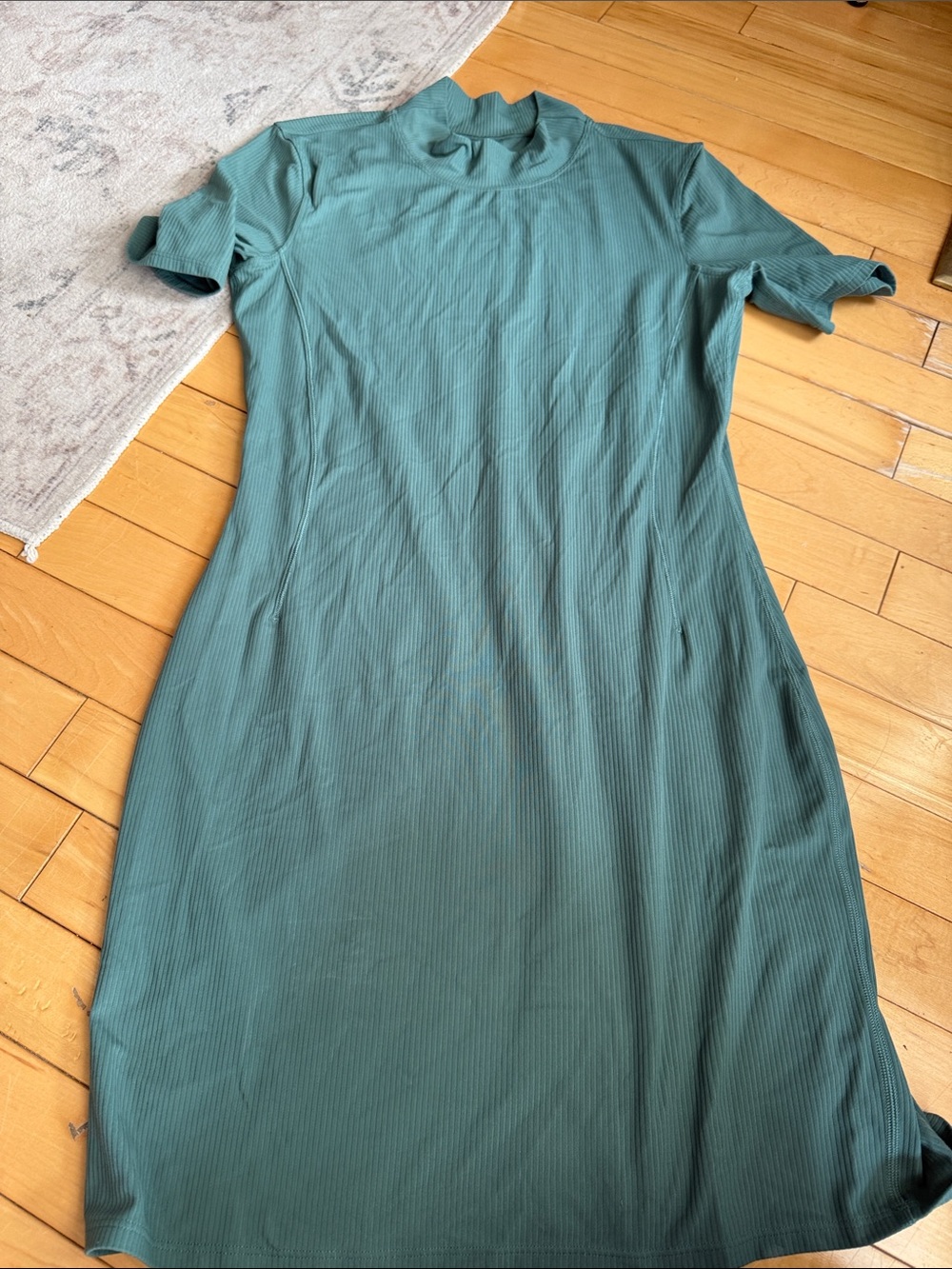 Lululemon All Aligned Ribbed Short-Sleeve Dress 6
Medium Forest Ribbed - Picture 3 of 5